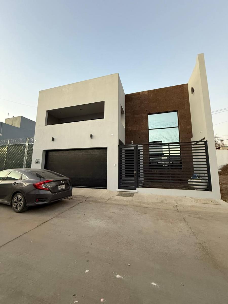 Residencia en Renta – Residencial Olachea